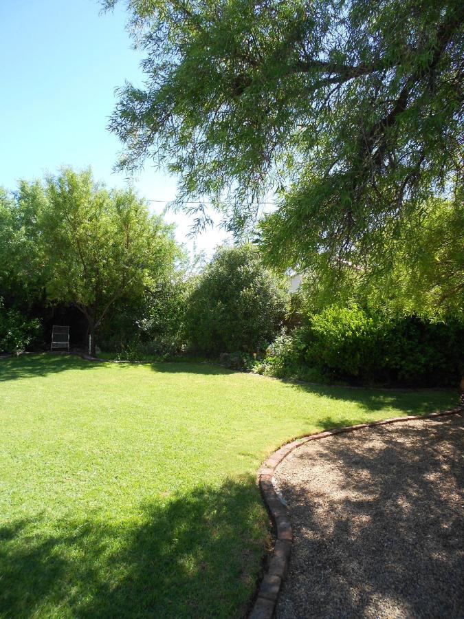 Pane Vivente Garden Cottage Beaufort West Exterior photo